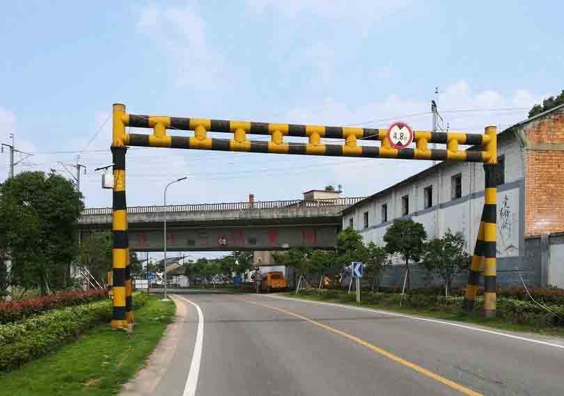 定西铁路限高架